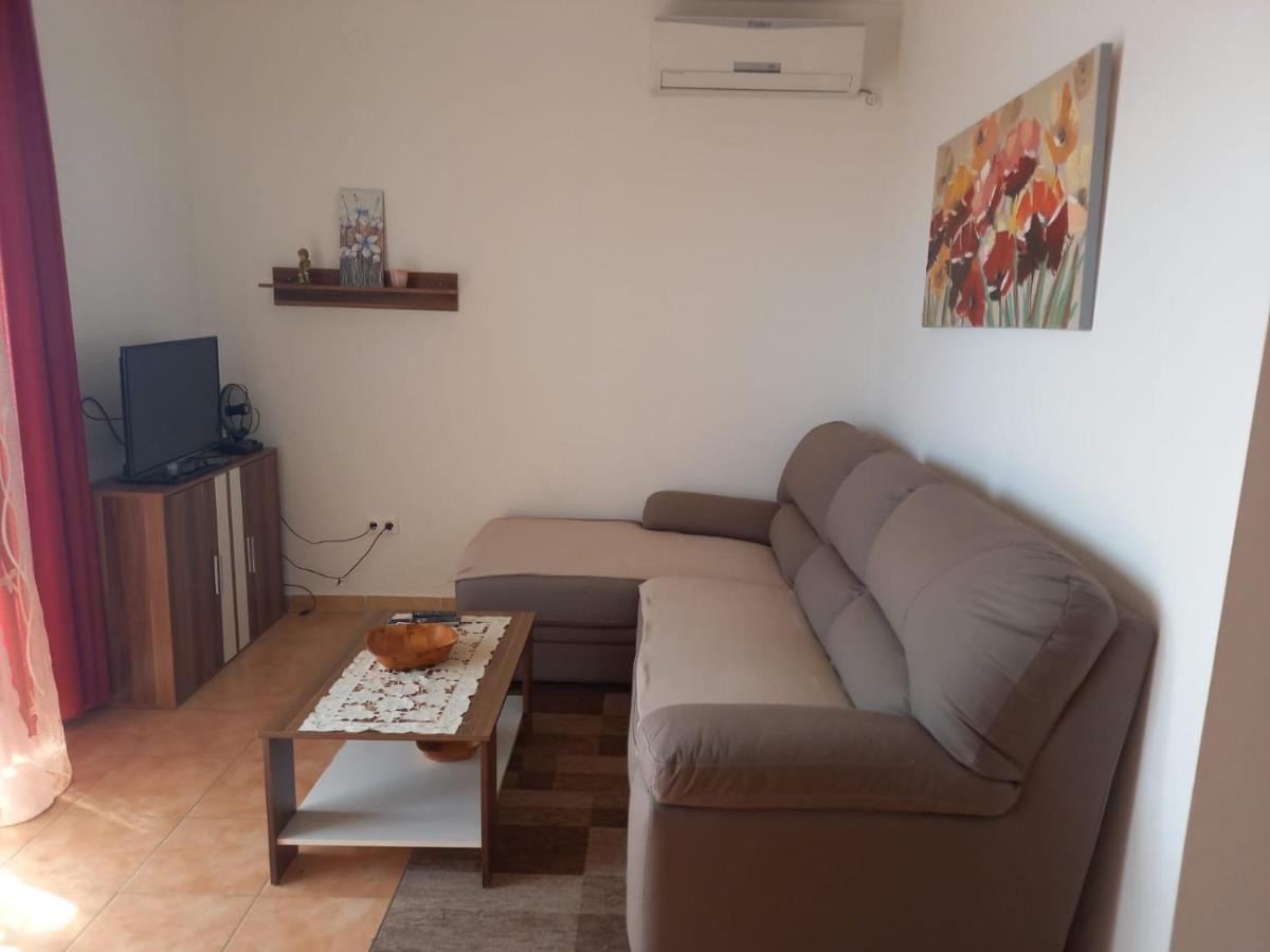 Apartmani Afrodita Цриквеница Экстерьер фото