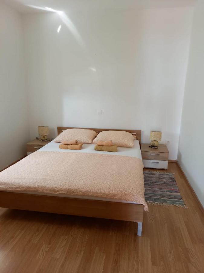 Apartmani Afrodita Цриквеница Экстерьер фото