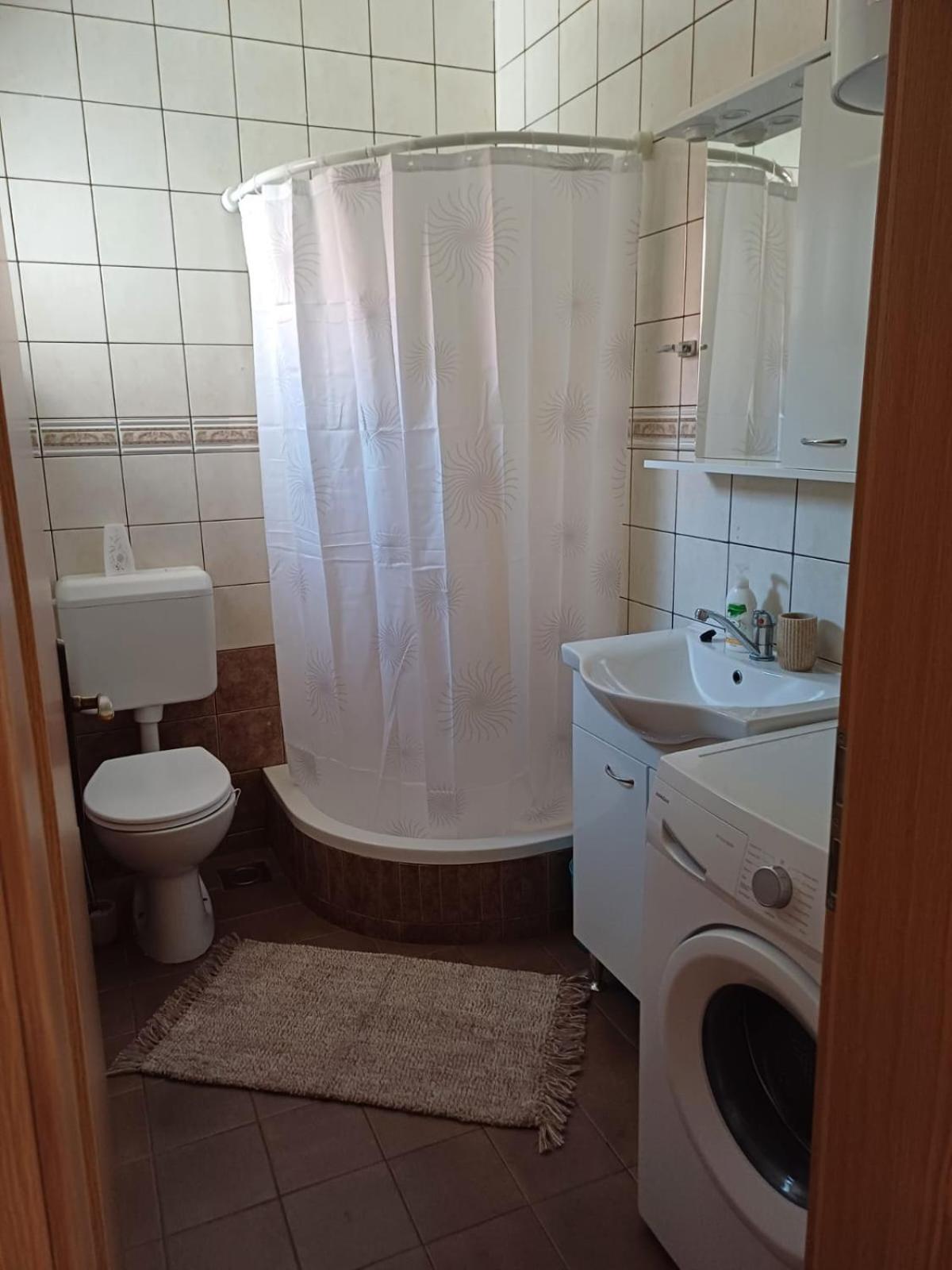 Apartmani Afrodita Цриквеница Экстерьер фото