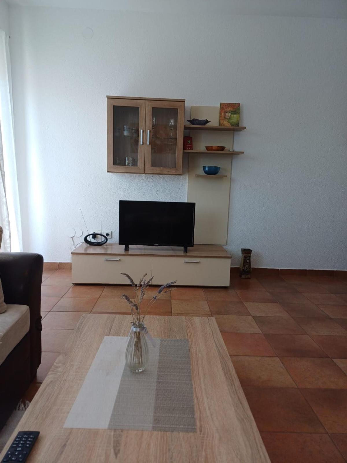Apartmani Afrodita Цриквеница Экстерьер фото